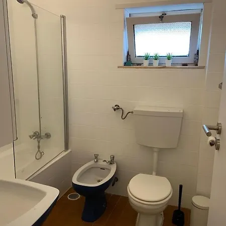 Charming 3 Bedroom In The Centre Of Faro